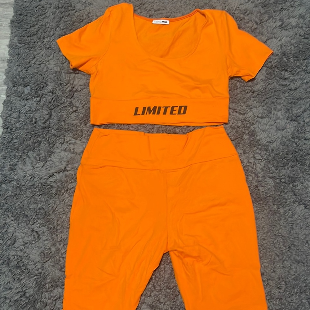 Two piece shorts sets orange
